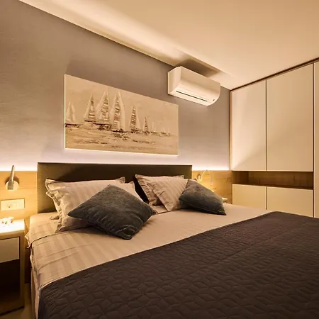 Apartment Mirabilis *
